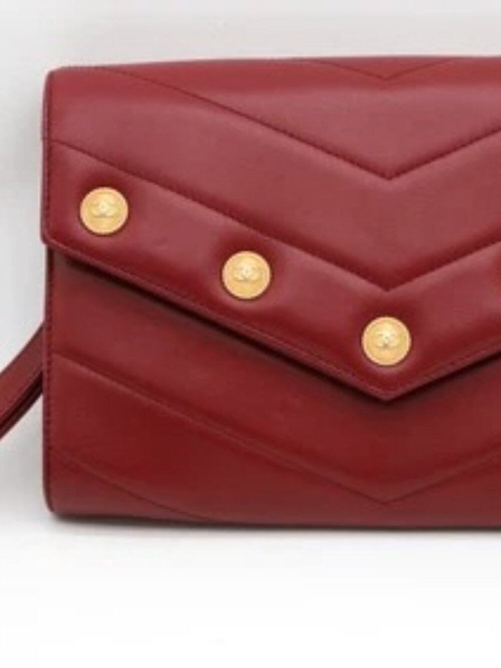Chanel Paris-Hamburg CC Button Flap Clutch Chevron Lambskin - Red